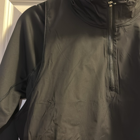 Top - Picture 3 of 4